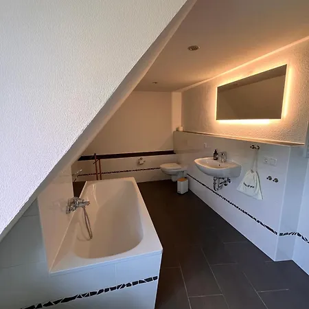 Rittergut Zeschnig, Ferienapartments Saechsische Schweiz 아파트 *